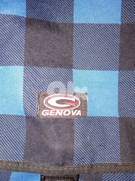 شنطة صغير مستعمل نضيف السعر 15$ 2