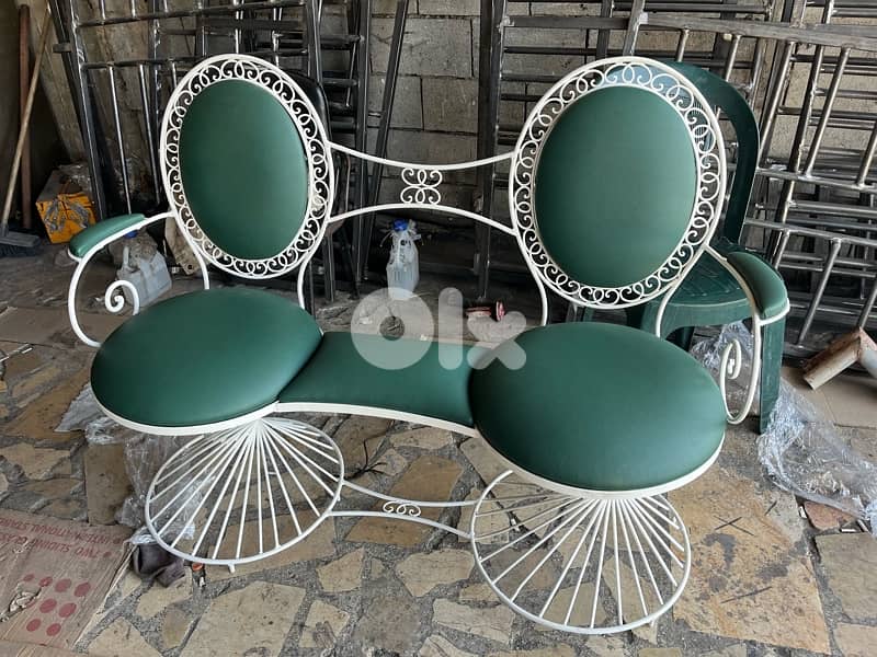 كرسة تراثية قديمة 2