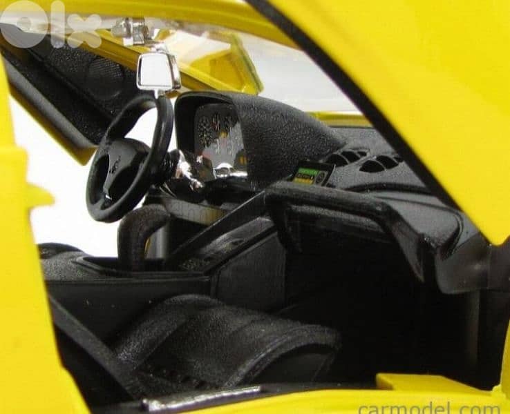 Lamborghini Diablo 1990 diecast car model 1;18. 6