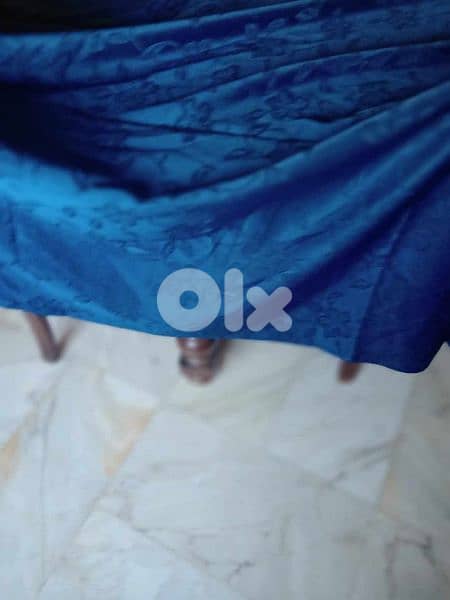 بيع شراشف جديدة  للطاولات والمطاعم 1