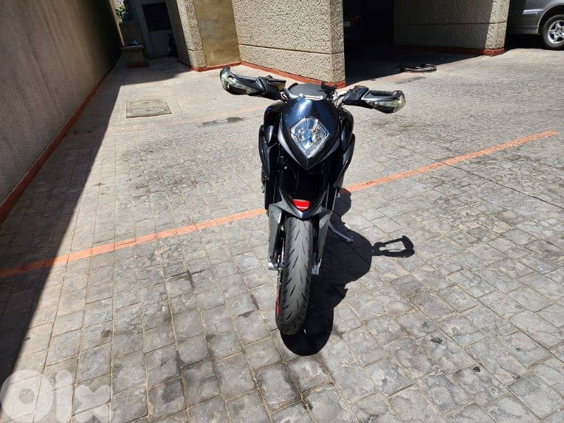 MV Agusta Rivale 800 4