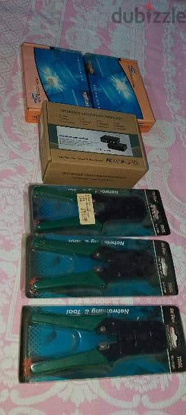 30 laptops charger and everything in the pictures for only 200$ 12