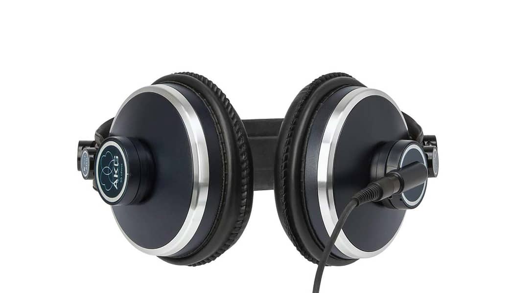 AKG K271 MKII Studio Headphones 2