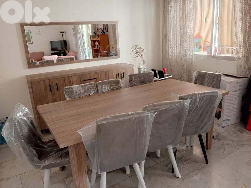 غرفة سفرة كاملة.  Dinning room 0