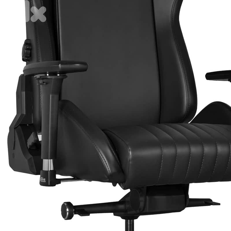 XDRIVE ALTAY BS-ALT-S/S BLACK LEATHER CHAIR 8