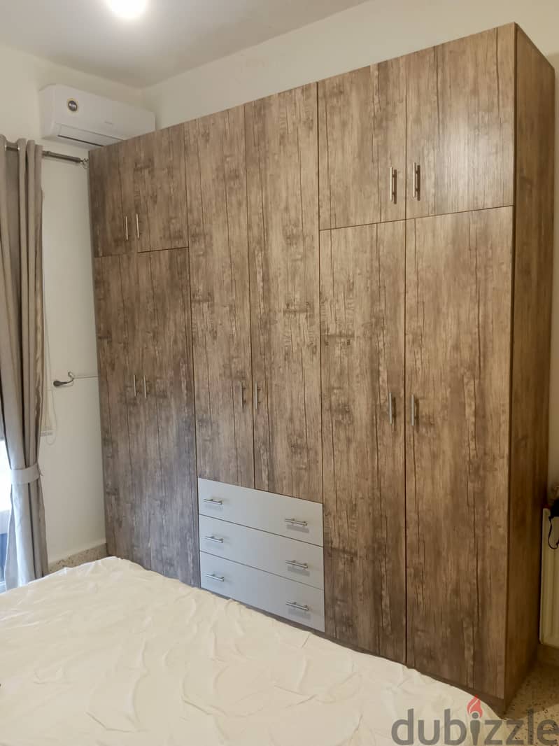Closet+commode+2bedside like new!! 1