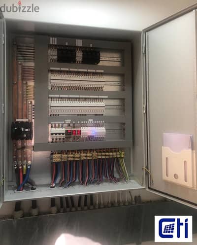 Electrical panelboard builders as per Norms تصنيع لوحات كهربائية