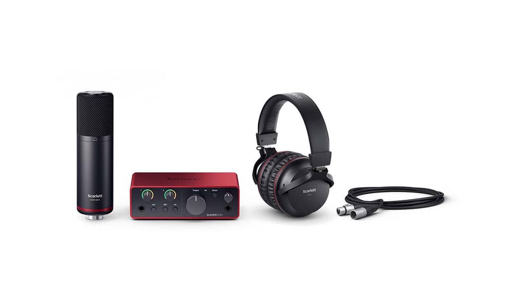 Focusrite Scarlett Solo Studio G4 Recording Pack 4