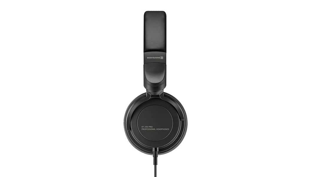 Beyerdynamic DT-240 Headphones 3