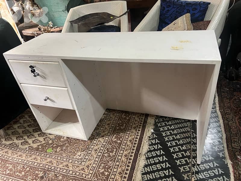 solid wood desk white with chair base aluminum 2