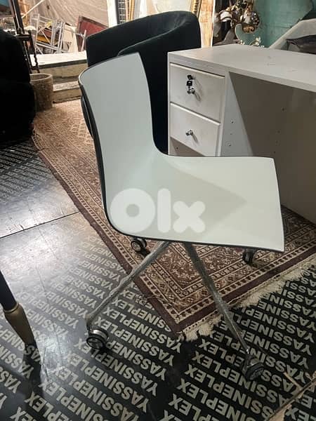 solid wood desk white with chair base aluminum 3