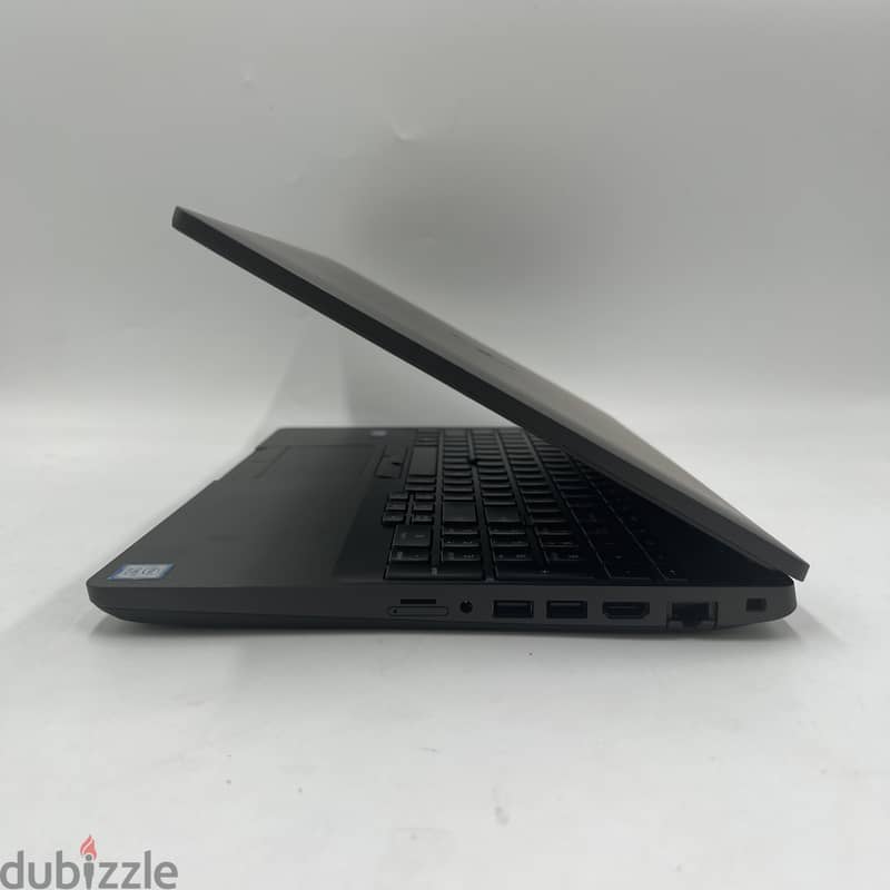 4205 Laptop Dell Latitude 5501 2GB VGA i7 9th Gen 16GB RAM DDR4 8