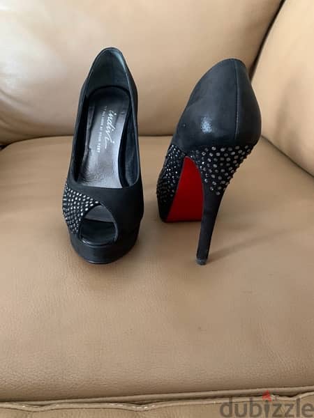 black pumps 0