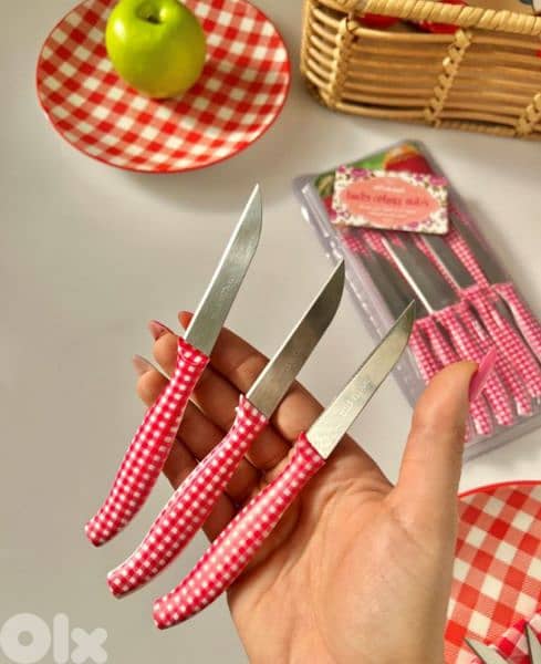 Colorful fruits knives 6 pieces set 2$ 1