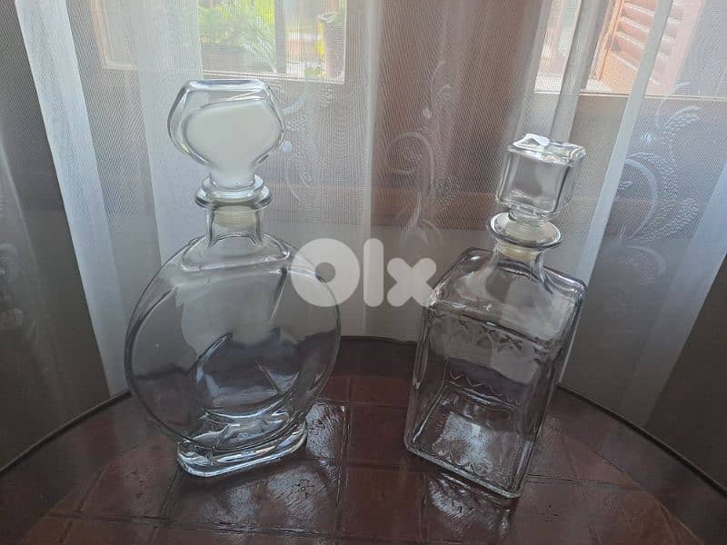 2 carafes for 10 dollars both 0