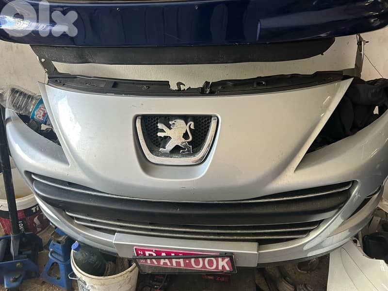 Peugeot 207 model2012 convertible 0