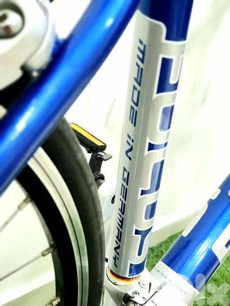focus road bike 28 used like new 4
