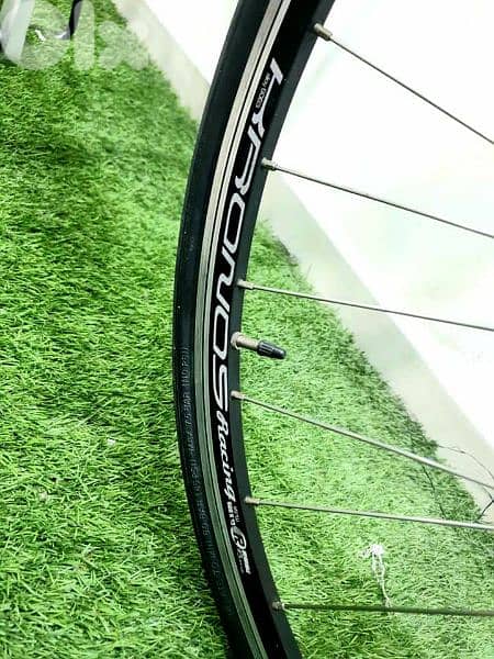 focus road bike 28 used like new 13
