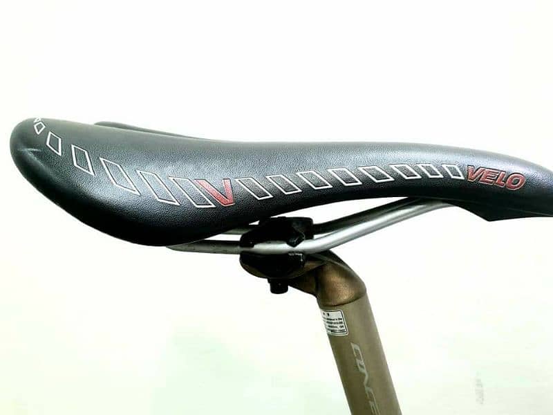 focus road bike 28 used like new 18