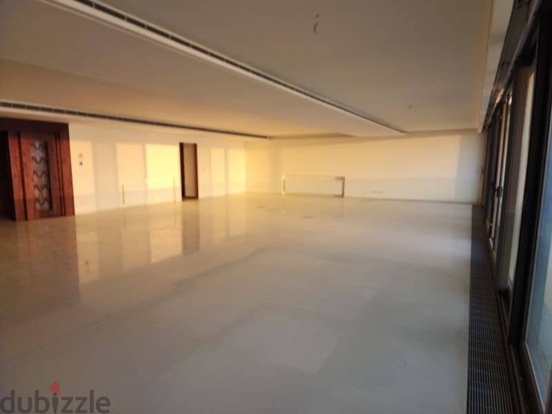Apartments for sale. Ramlet el bayda. شقة للبيع رملة البيضاء خط أول 0