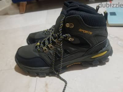 hike waterproof shoes size 43