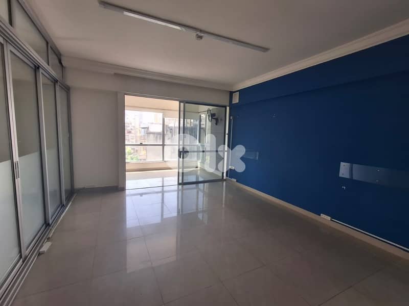 L15584- 260 SQM Office for Rent In Achrafieh 0