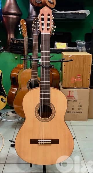 guitar classic yamaha غيتار كلاسيك باماها 0