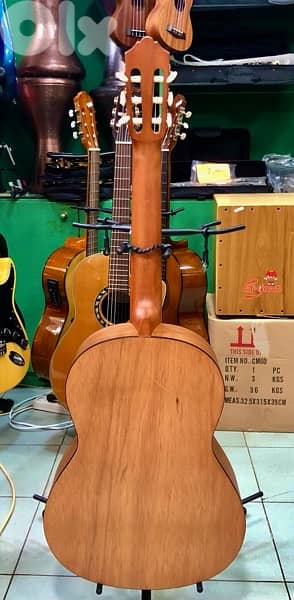 guitar classic yamaha غيتار كلاسيك باماها 1