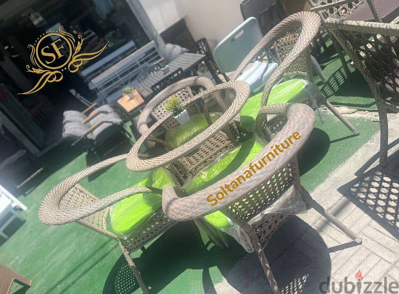 طاولة رزين ايطالي 2