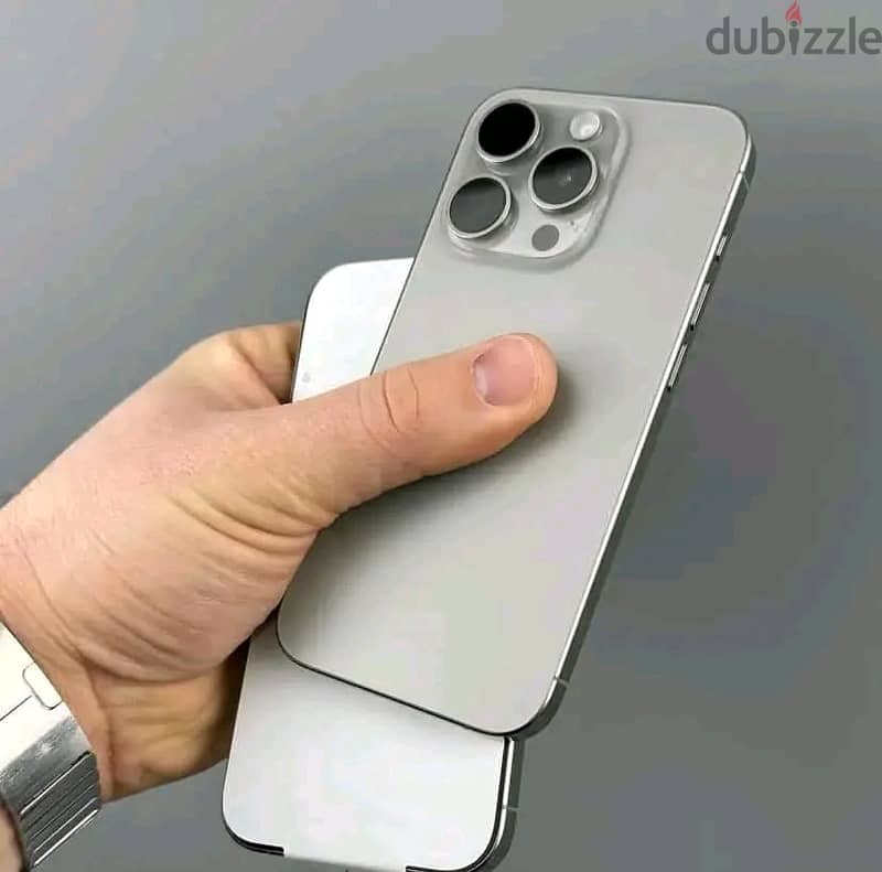 Apple iPhone 15 Pro Natural Titanium 2