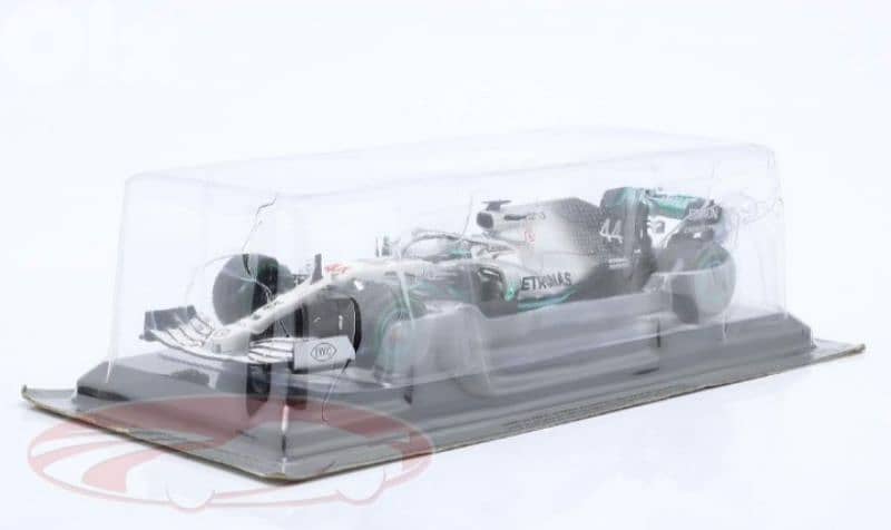 L. Hamilton Mercedes W10 EQ(GP Germany 2019) diecast car model 1:24. 6