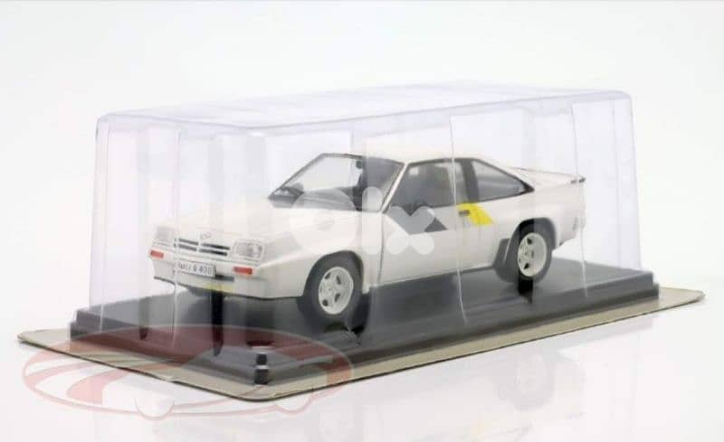Opel Manta B 400 1981 diecast car model 1:24. 8