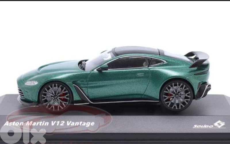 Aston Martin Vantage V12 (2023) diecast car model 1;43. 2