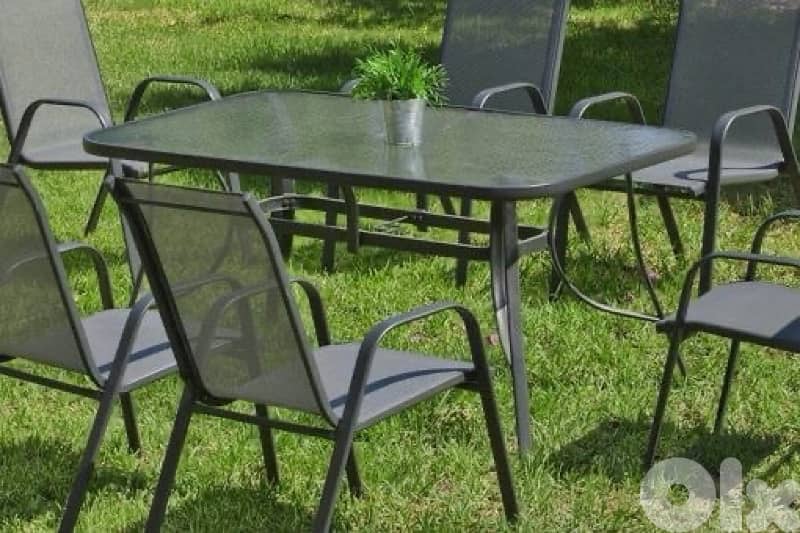 outdoor dining table 0