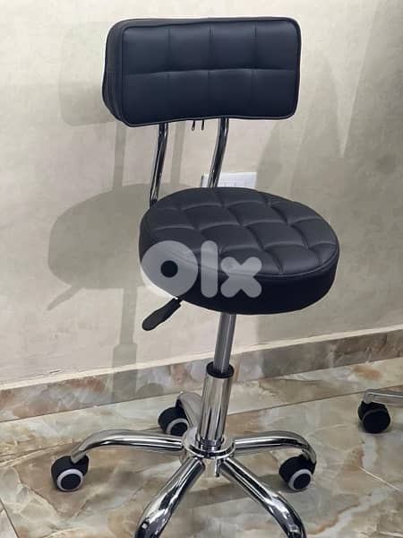 Office chairs.                                كراسي مكتب 14