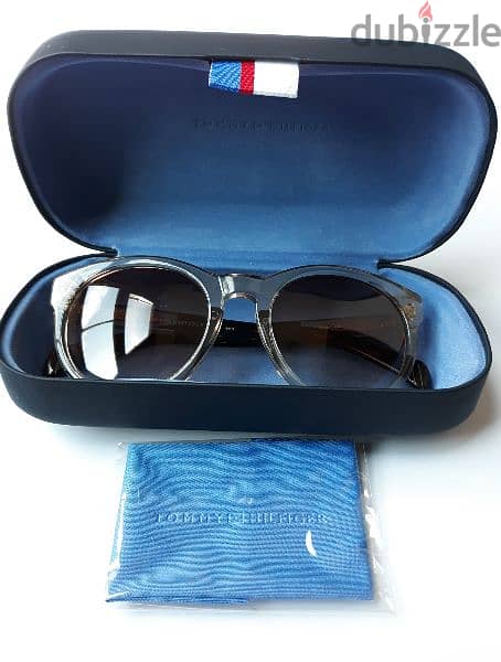Tommy Hilfiger Sunglasses 0