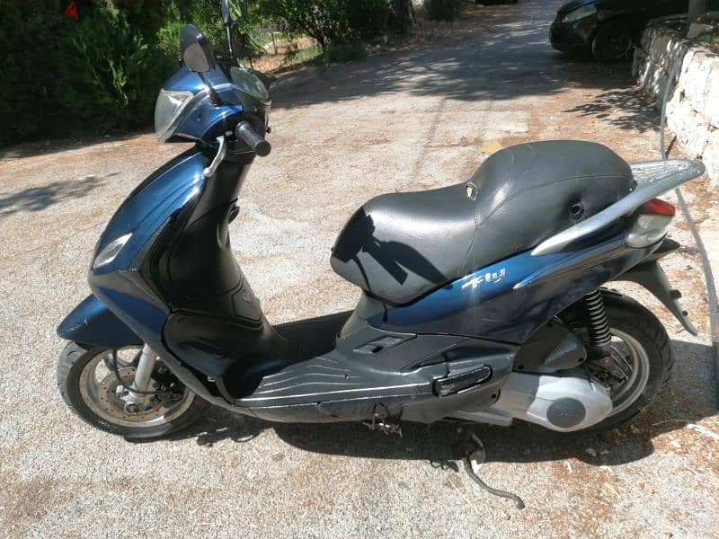 Piaggio Fly 125cc made in italy 3