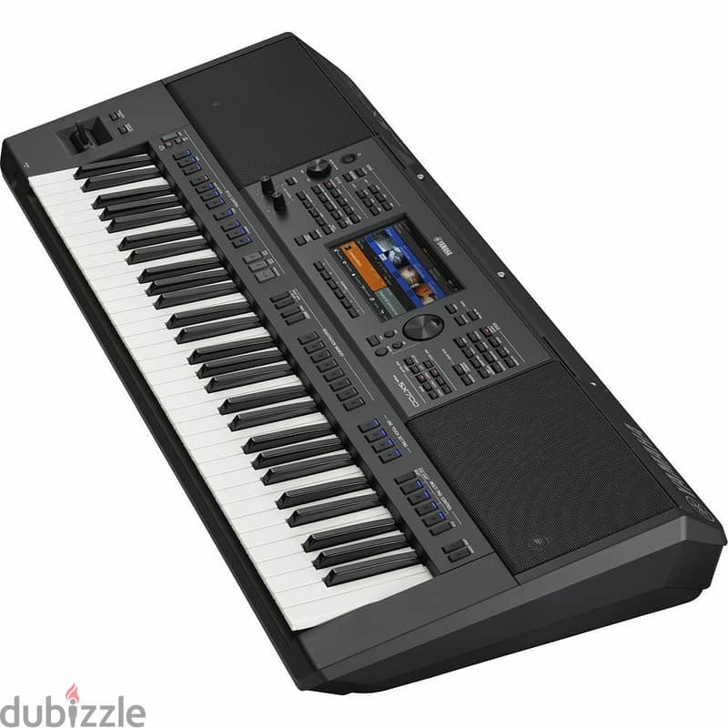 Yamaha PSR-SX700 61-Key Mid-Level Arranger Keyboard 1