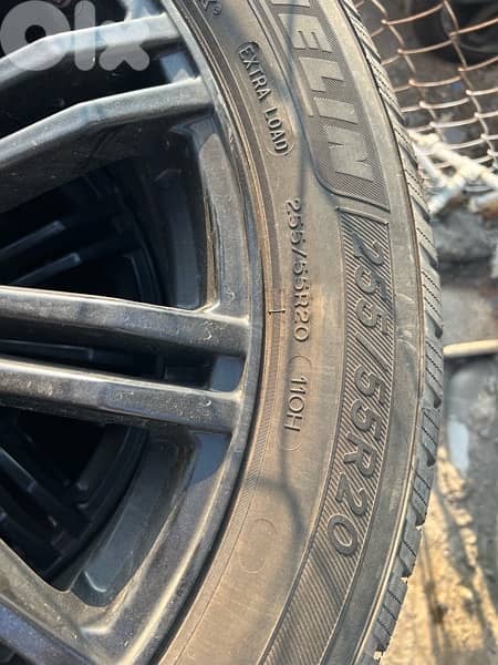 4 Rims black and 4 Michelin tires 2