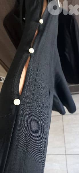 A Black Pearl Buttons Long Sleeves Shirt 3