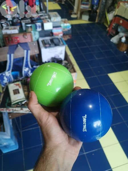 Spalding Balls 0