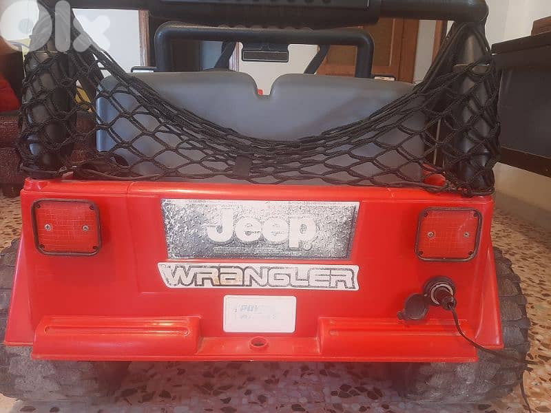 fisher-price Jeep wrangler 2seater 7
