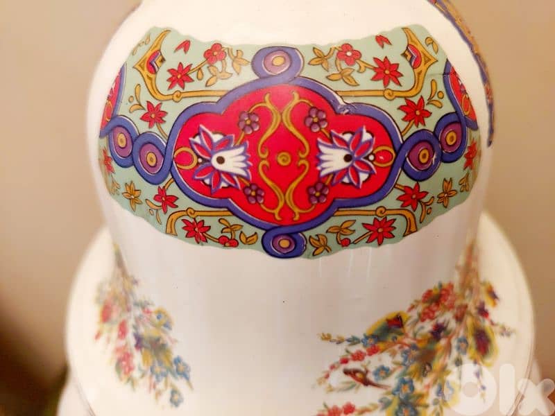 Vintage Porcelain Vase فاز قديم عريق 8