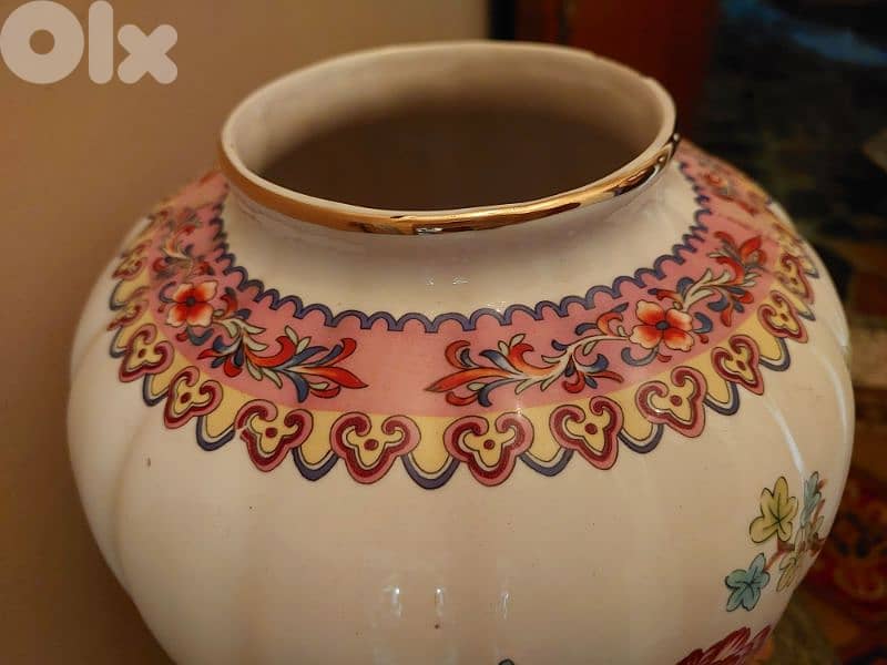 Vintage Porcelain Vase فاز قديم عريق 14