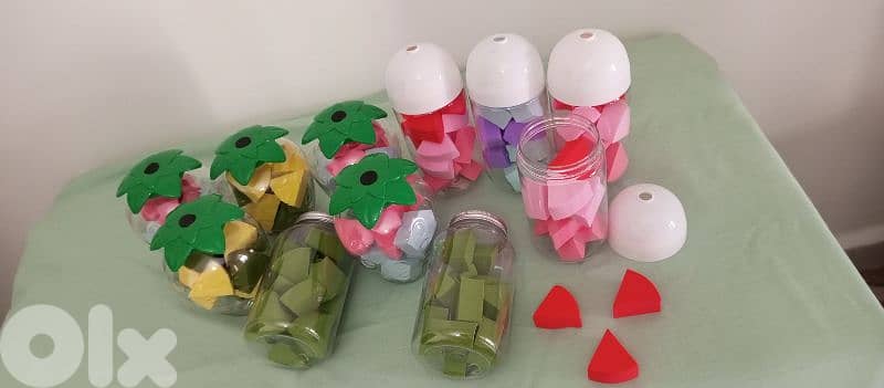 ماكياج اسفنج  و علبة ريش للماكياج 1