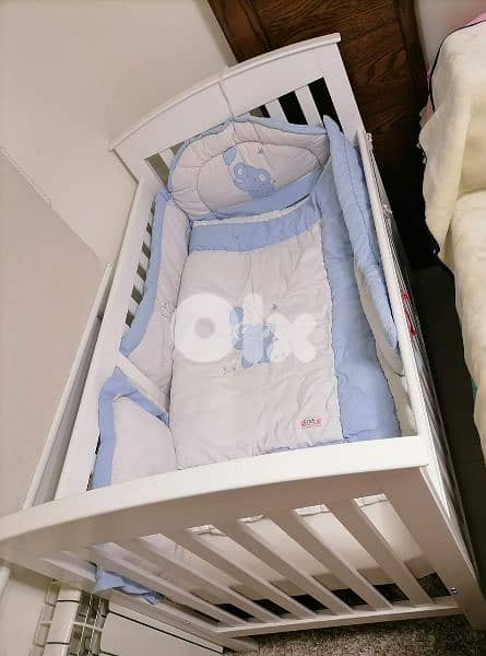 wooden bed Chloe + mattress +mosquito net and stand +gift 2