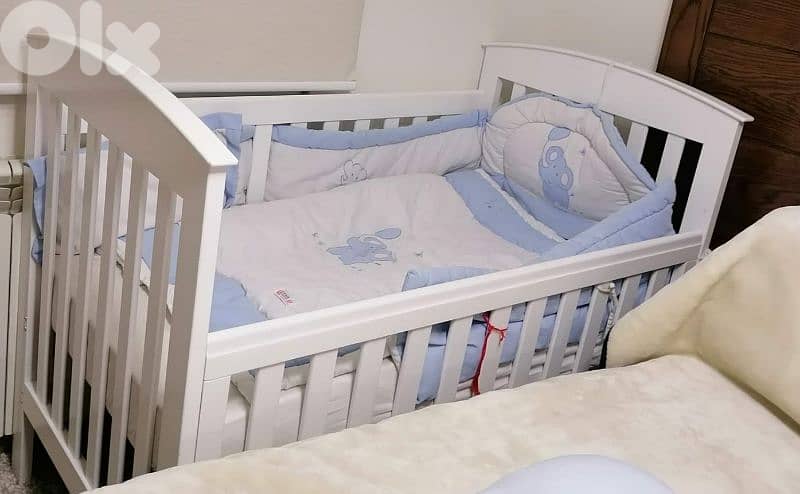 wooden bed Chloe + mattress +mosquito net and stand +gift 3