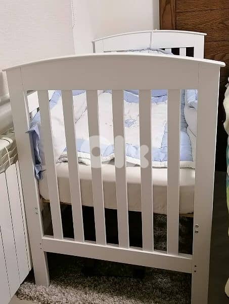 wooden bed Chloe + mattress +mosquito net and stand +gift 4