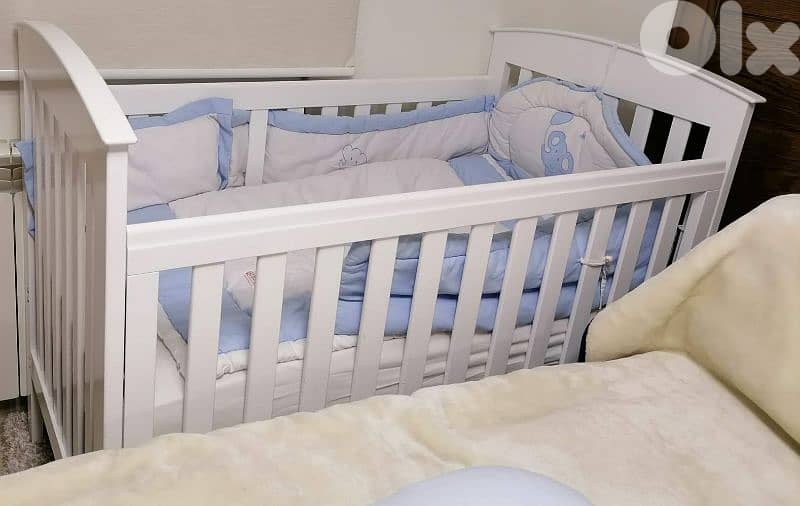 wooden bed Chloe + mattress +mosquito net and stand +gift 0