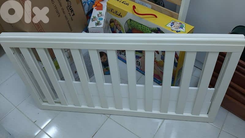 wooden bed Chloe + mattress +mosquito net and stand +gift 11